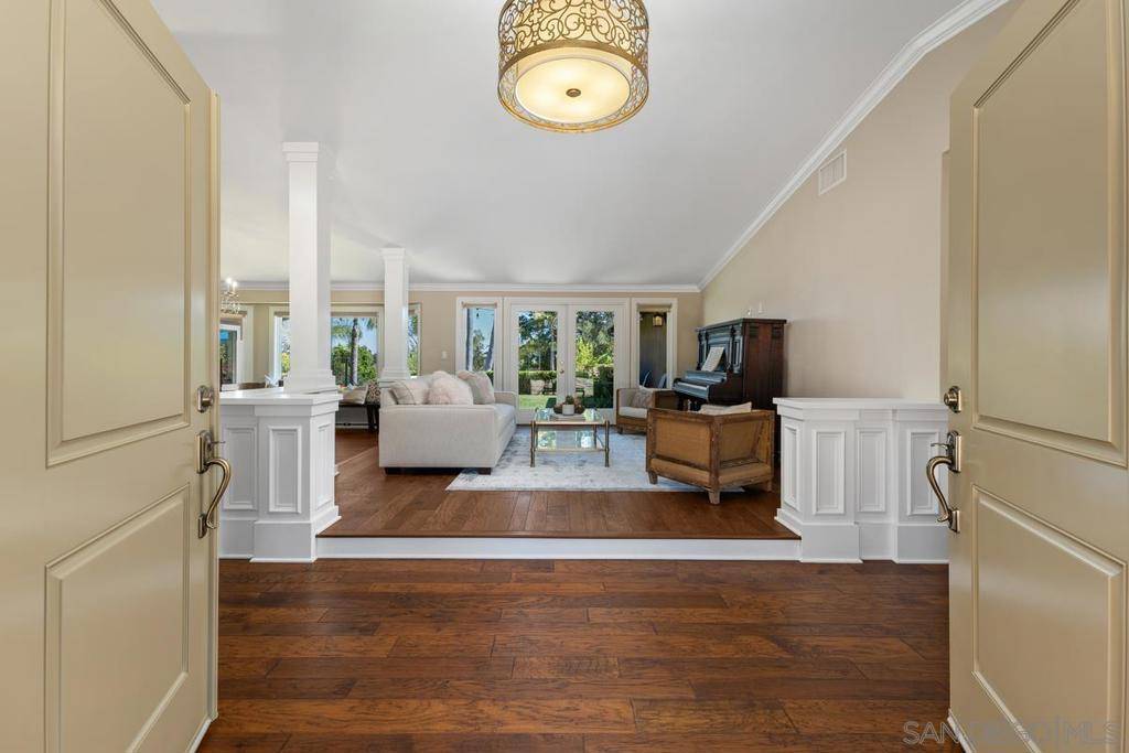 Poway, CA 92064,13627 Poway Springs Rd