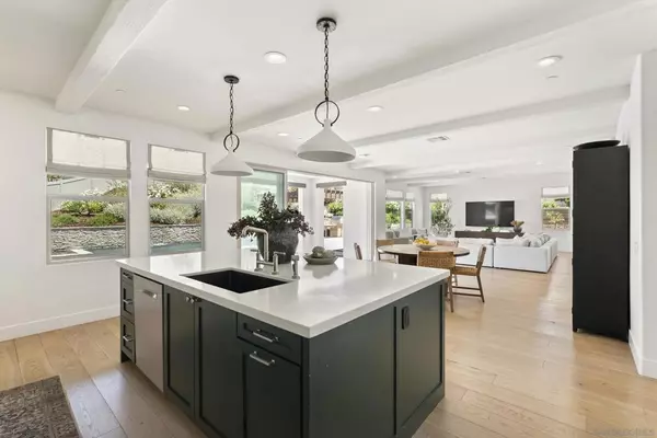 Escondido, CA 92029,2984 Hayloft Pl