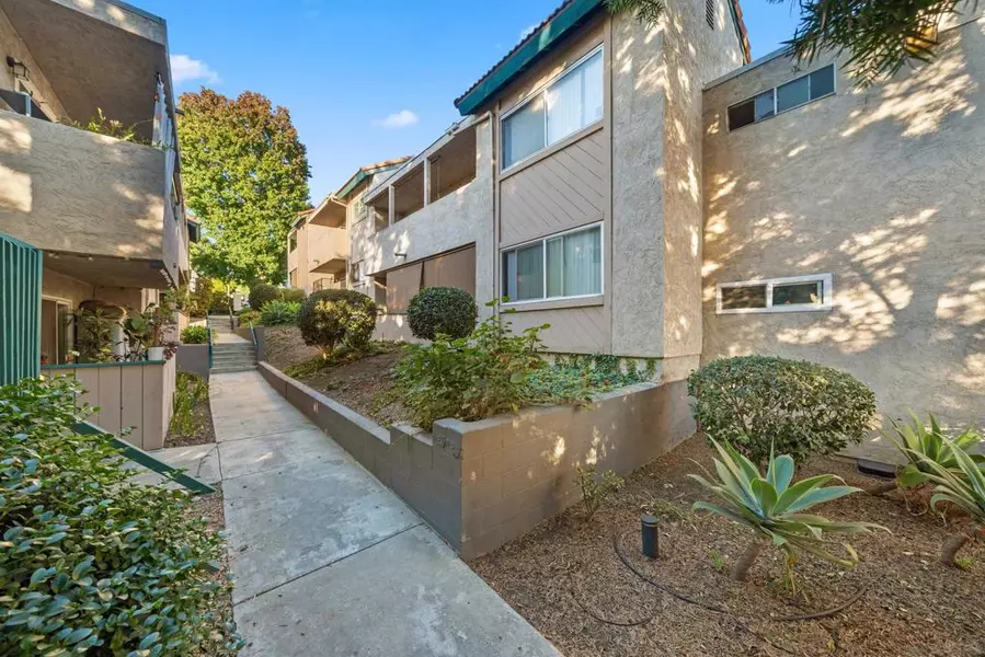 3435 Capalina Rd #10, San Marcos, CA 92069