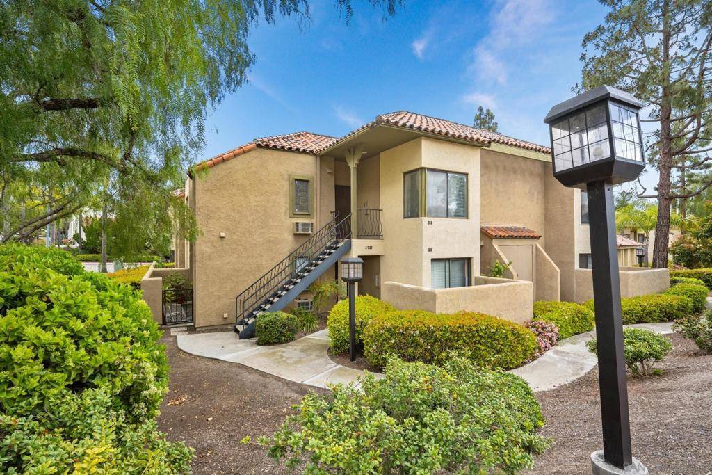 San Diego, CA 92120,6737 Oakridge Rd #205