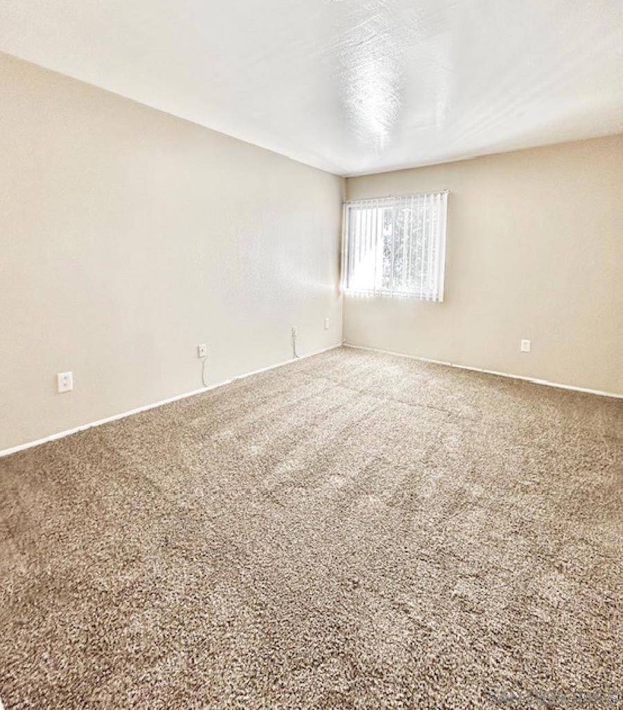 San Diego, CA 92117,4060 Huerfano Ave. #132