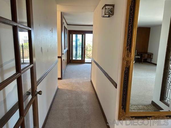 San Diego, CA 92117,3154 Lloyd St