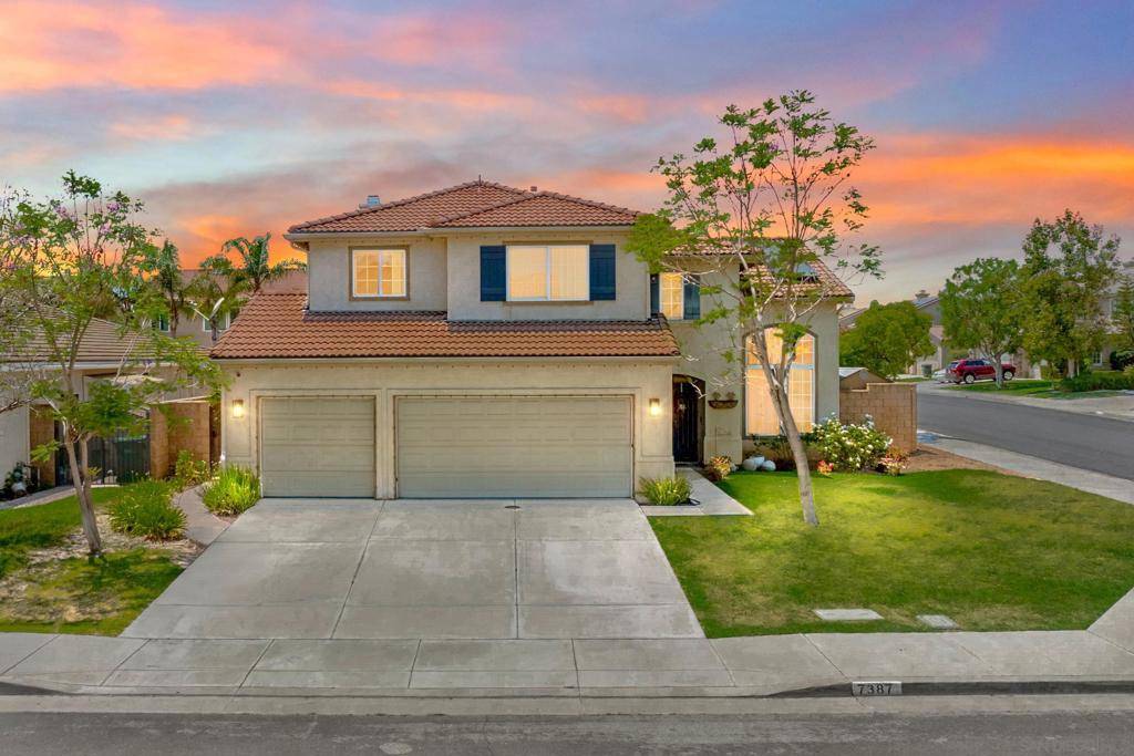 Corona, CA 88888,7387 Carrollton Pl