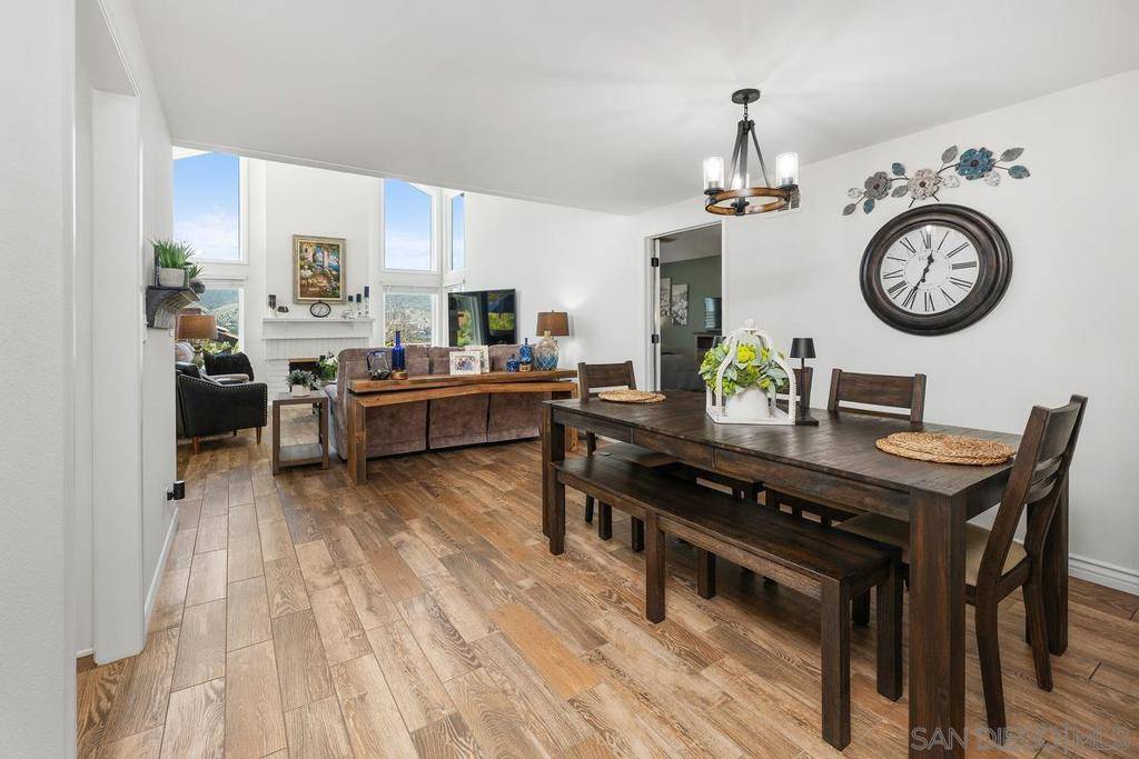 San Marcos, CA 92078,1776 Calle Del Arroyo