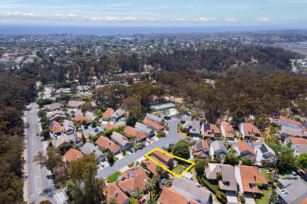 2818 Forest View Way, Carlsbad, CA 92008