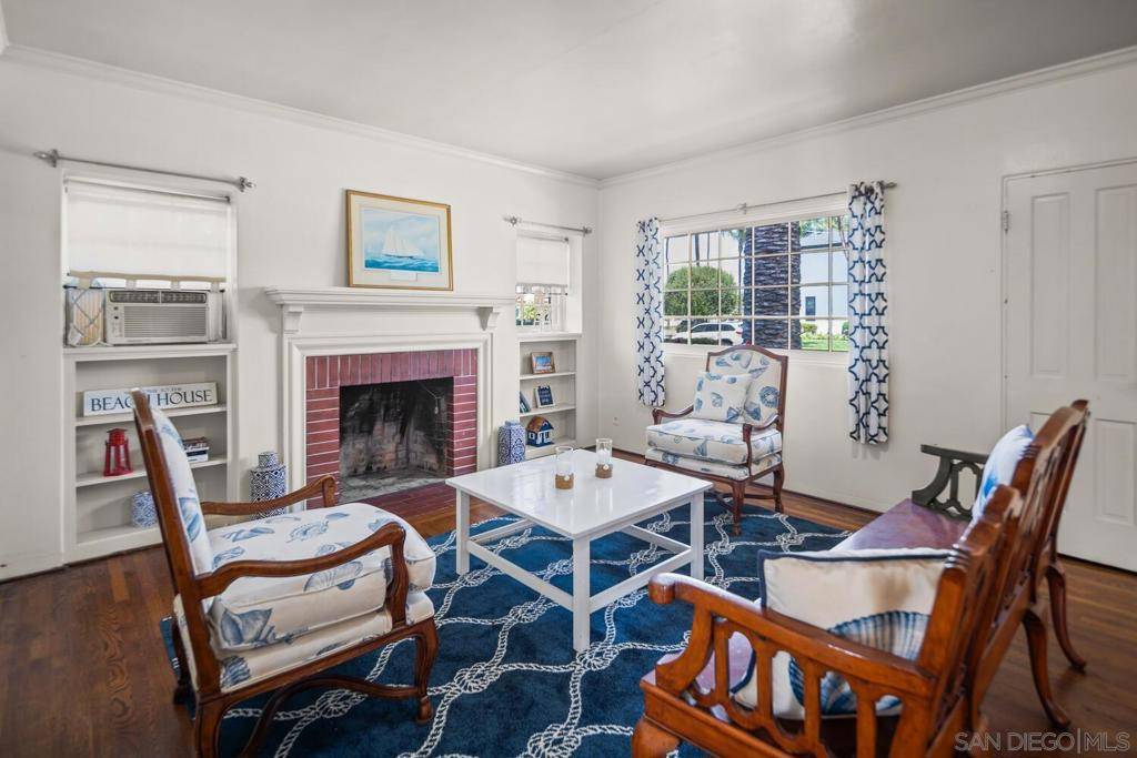 Coronado, CA 92118,1506 5Th St