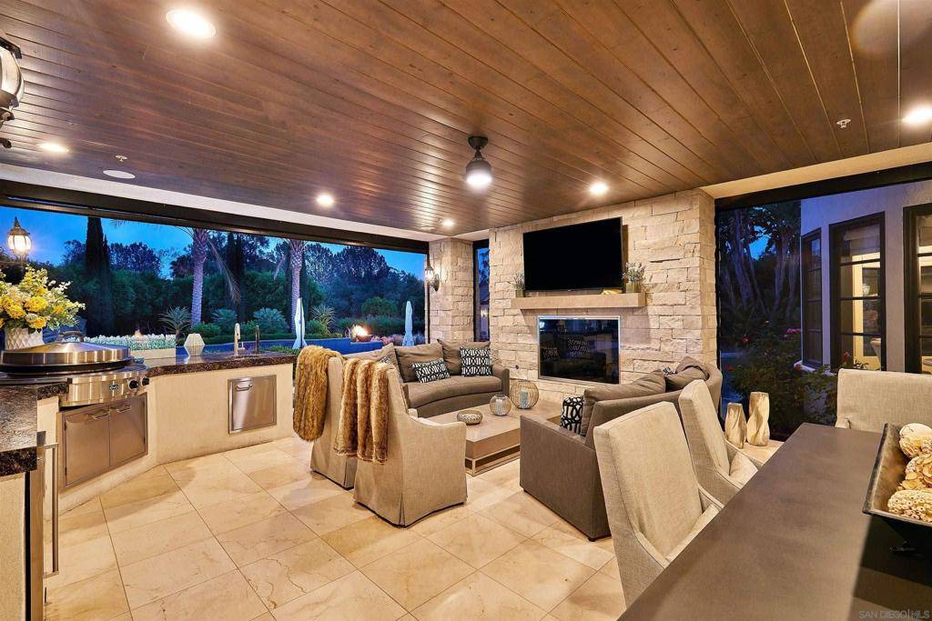 Rancho Santa Fe, CA 92067,18092 Lago Vista