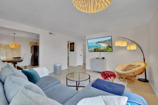 Escondido, CA 92025,535 N Beech St #13