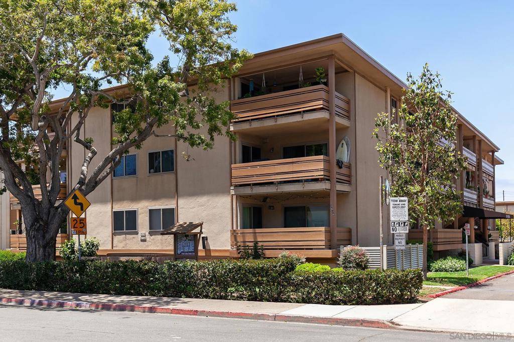 San Diego, CA 92110,2636 Worden St #121