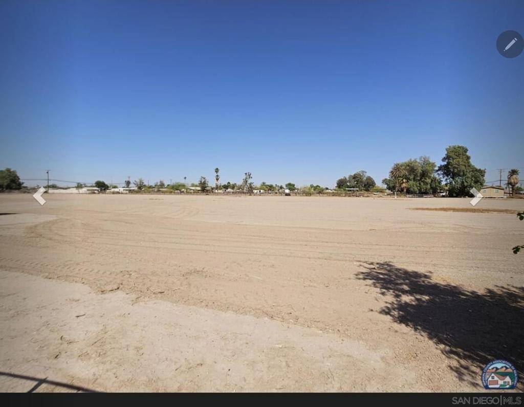 El Centro, CA 92243,0 W Pico