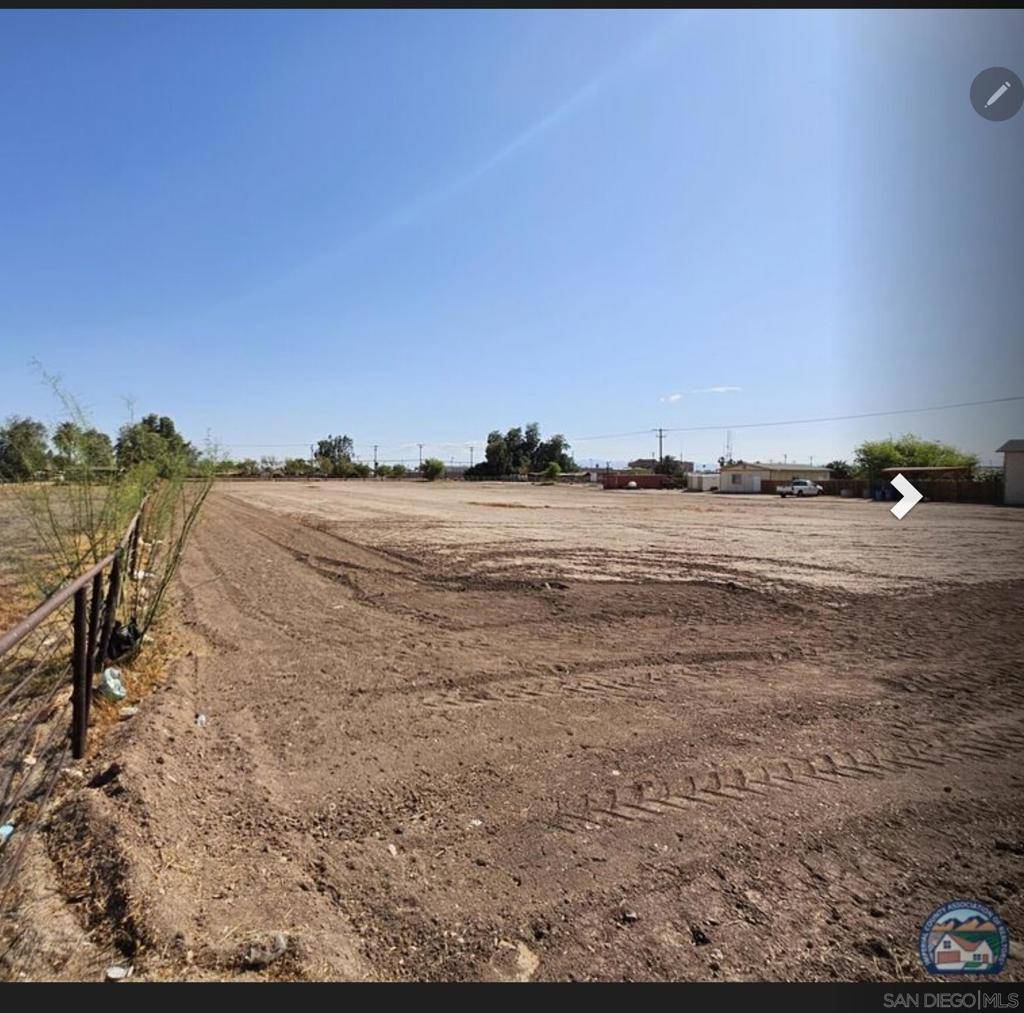 El Centro, CA 92243,0 W Pico
