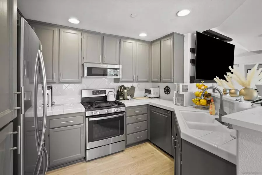 802 Azalea Ave, San Marcos, CA 92078