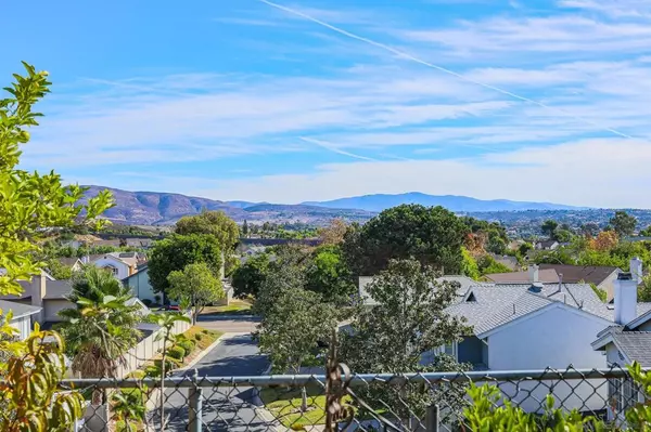 San Diego, CA 92139,7837 Goode St