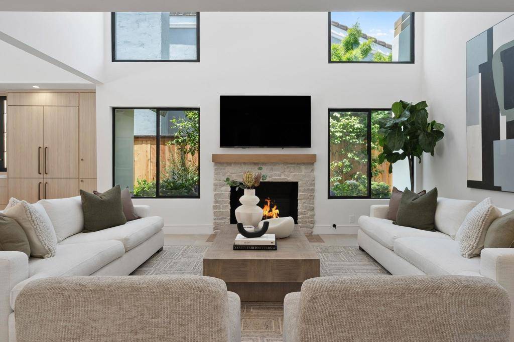 Rancho Santa Fe, CA 92091,3835 Via Reposo