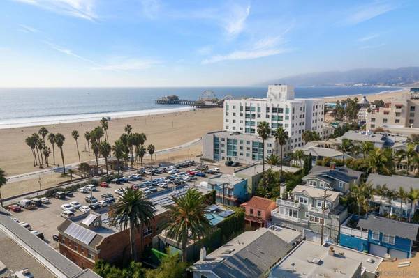 7 Vicente Terrace, Santa Monica, CA 90401