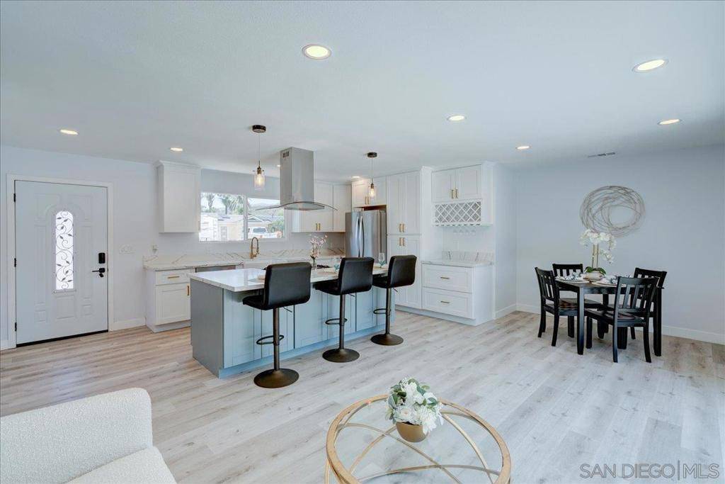 Poway, CA 92064,14543 Kittery St