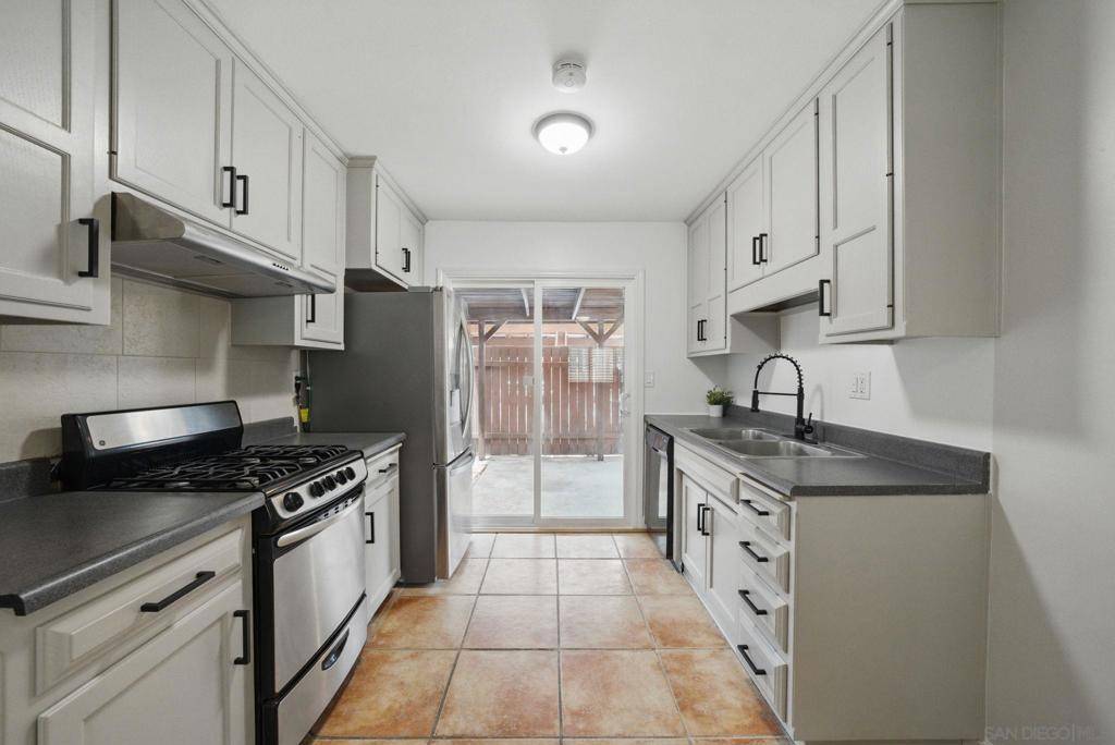 Lakeside, CA 92040,9731 Winter Gardens Dr #67