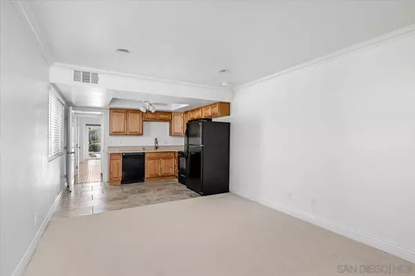 Escondido, CA 92026,27725 Mountain Meadow Rd #35