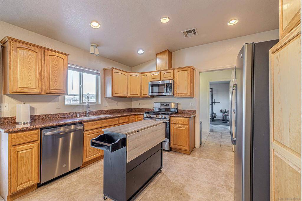 California City, CA 93505,21540 Ives Dr