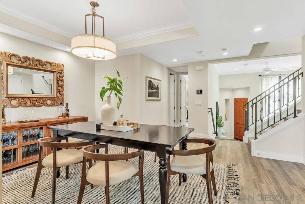 La Jolla, CA 92037,726 Silver Street
