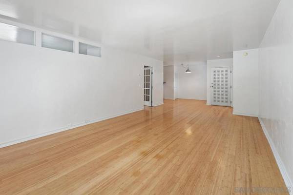 La Jolla, CA 92037,2600 Torrey Pines Rd #A31