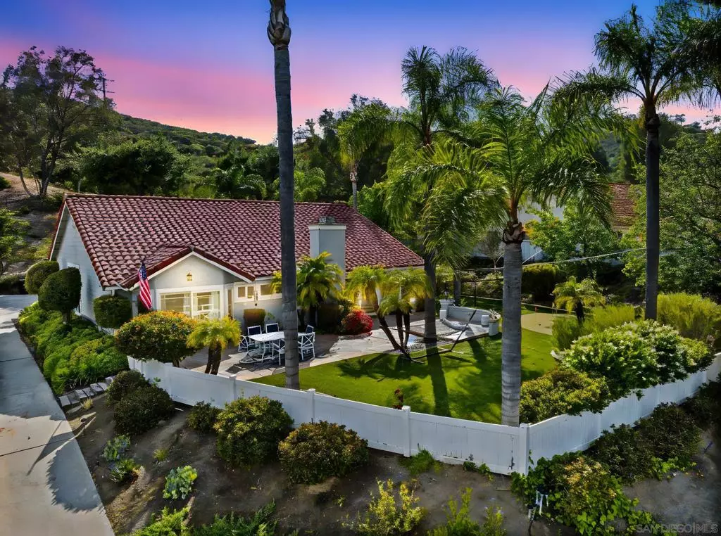 Escondido, CA 92029,2241 Willowbrook St