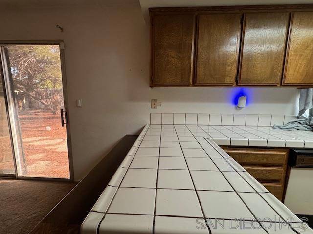 Lancaster, CA 93535,550 E Avenue J9
