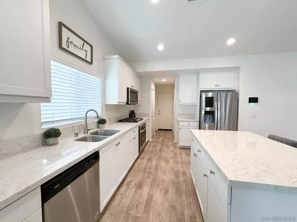 Winchester, CA 92596,30721 Hawkscrest Drive