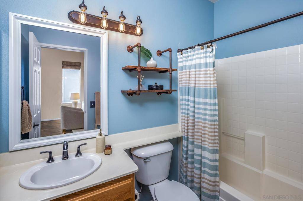 Encinitas, CA 92024,1153 Pacifica Place