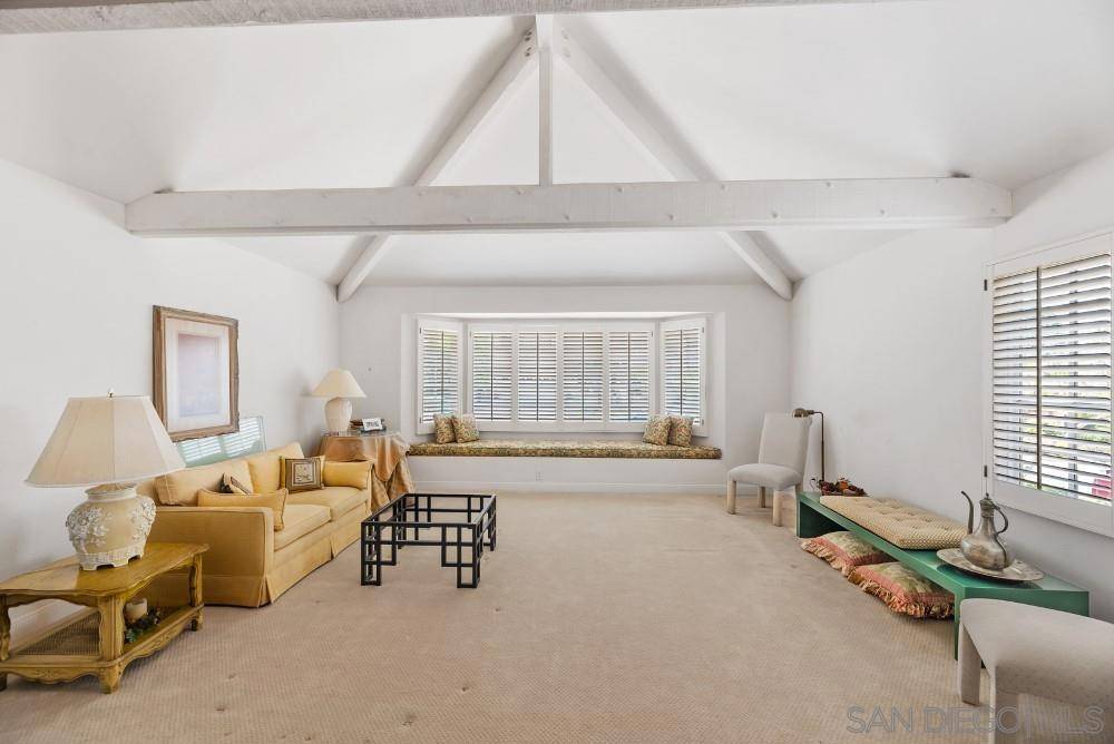 San Diego, CA 92128,12562 Shropshire Ln.