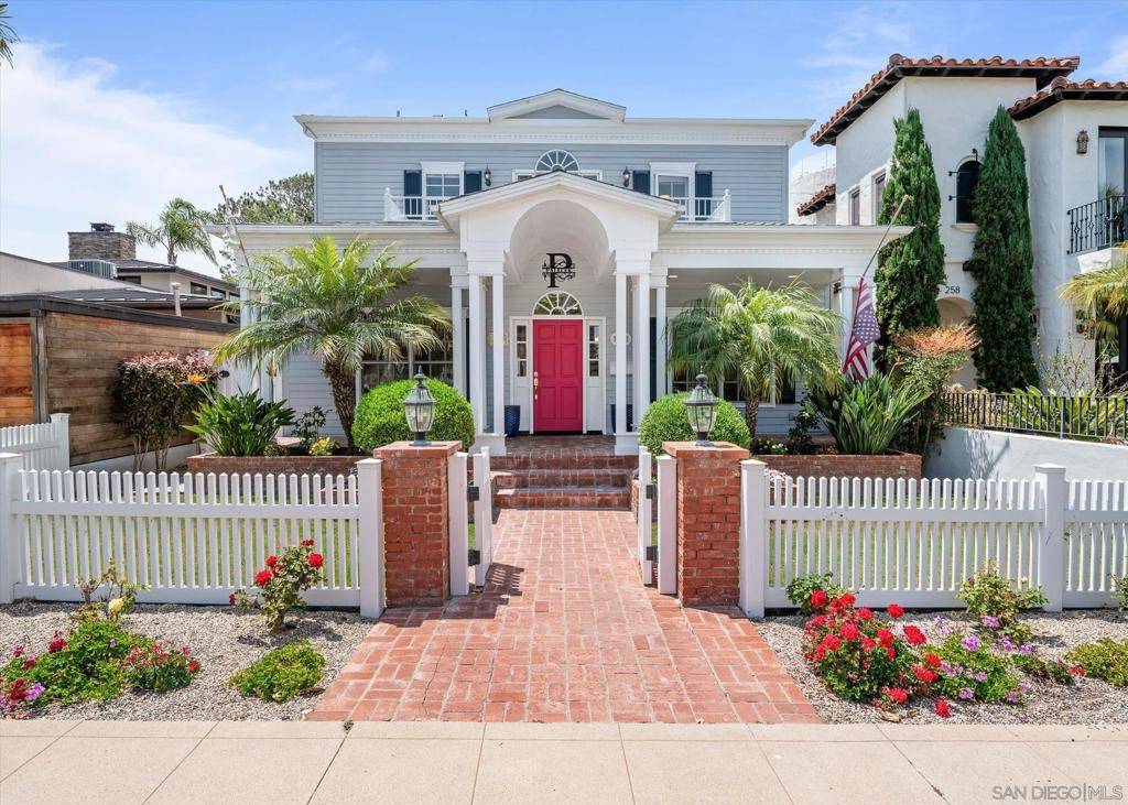 Coronado, CA 92118,260 H Avenue