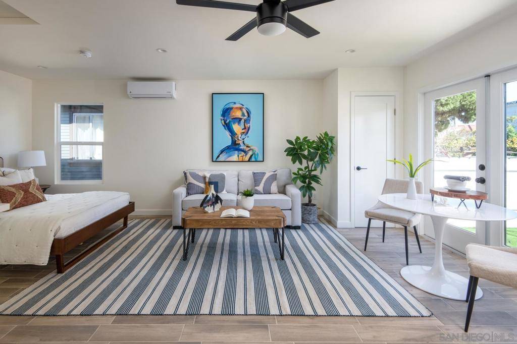 San Diego, CA 92107,4781 Long Branch Avenue