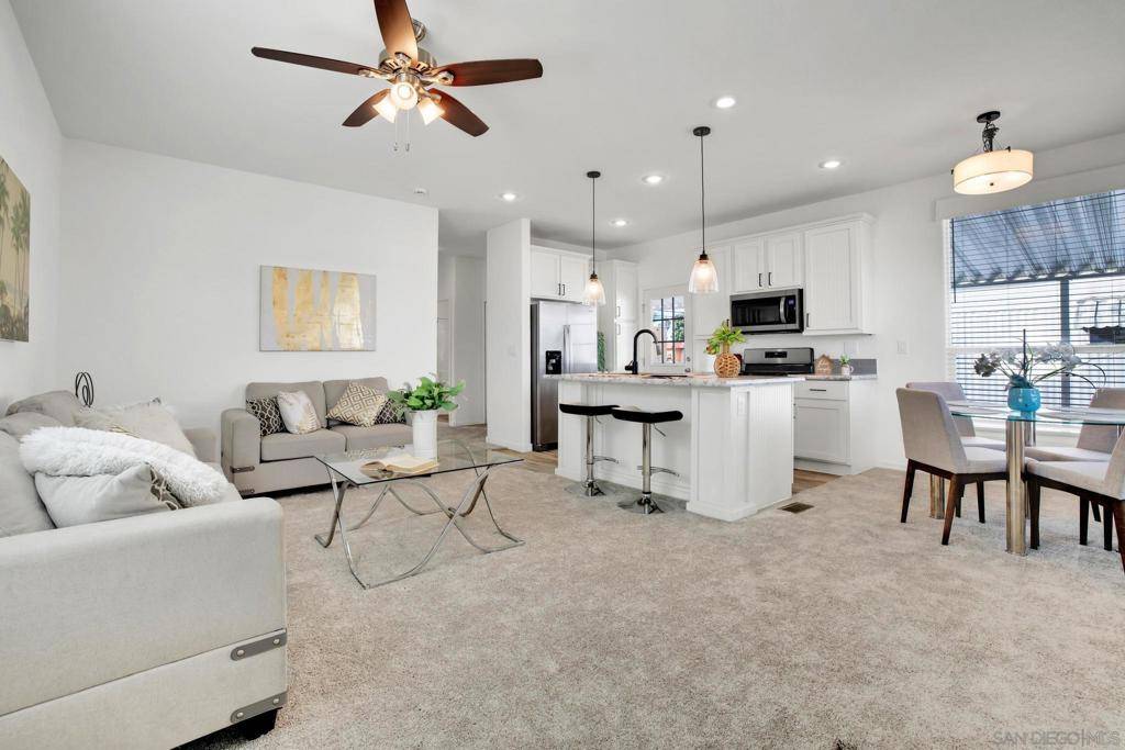 El Cajon, CA 92019,410 S 1st