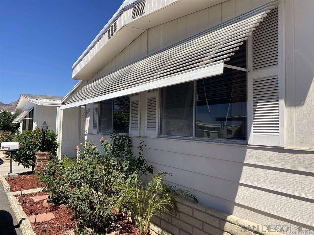 881 N Lake #362, Hemet, CA 92544