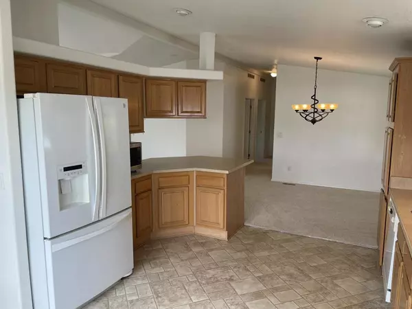 El Cajon, CA 92021,13300 Los Coches Rd. E #114