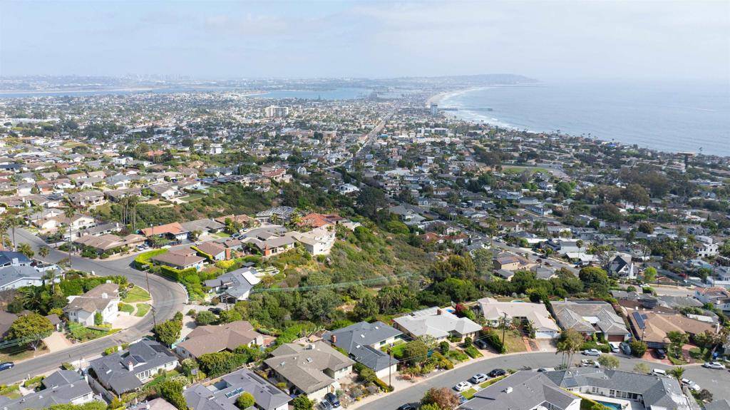 La Jolla, CA 92037,951 Skylark Dr