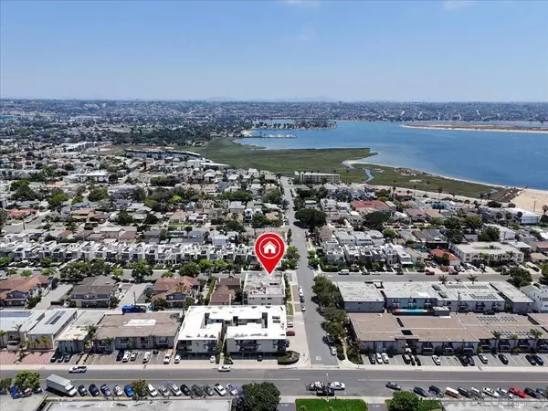 San Diego, CA 92109,1740 Roosevelt Ave #F