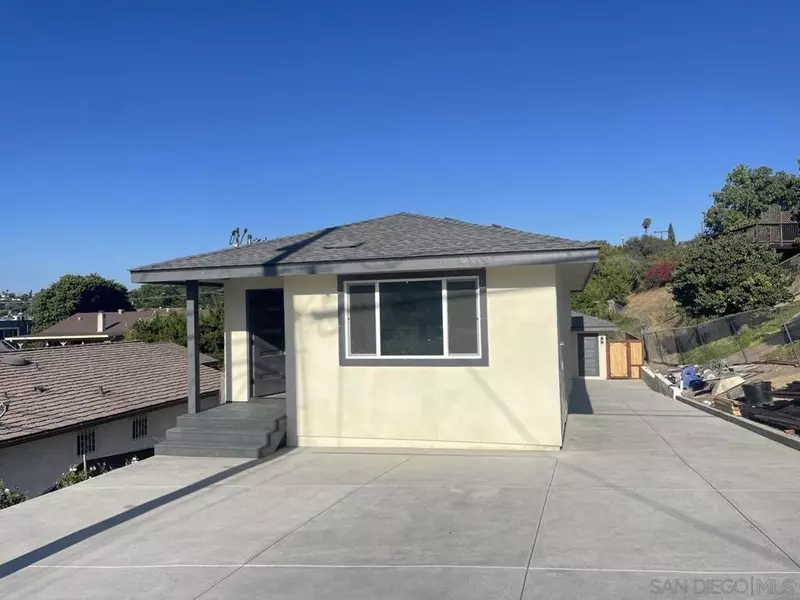 3335 37 S Barcelona St., Spring Valley, CA 91977