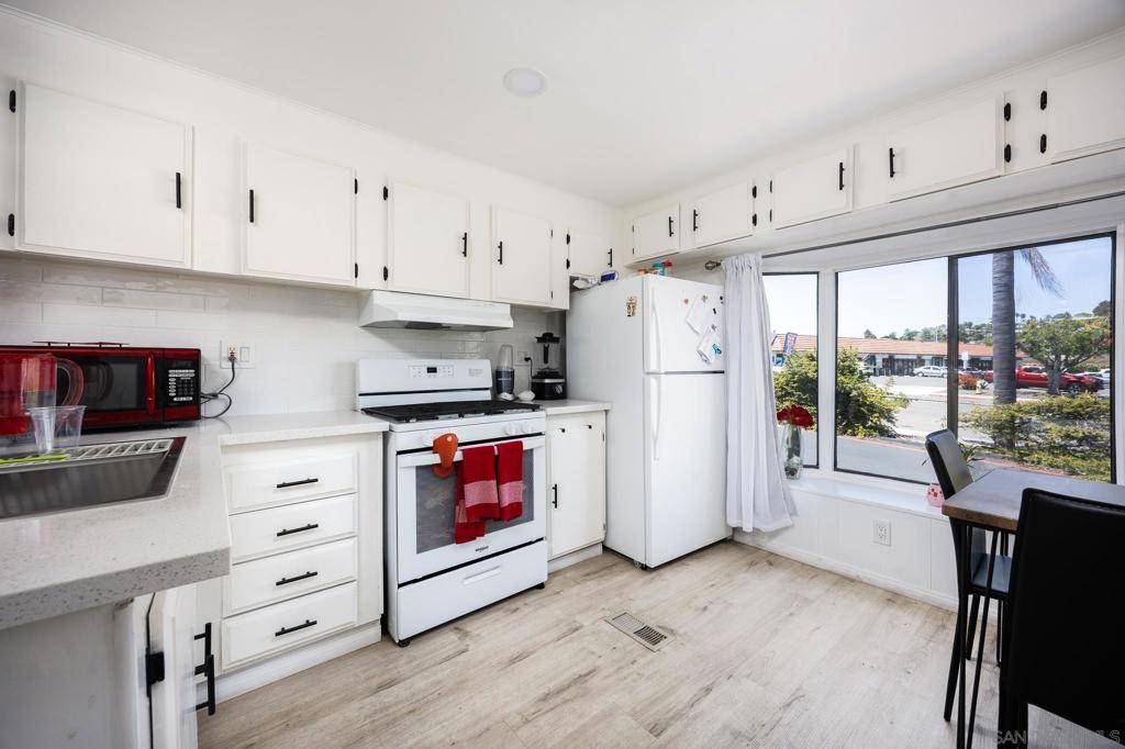 San Marcos, CA 92069,1515 E Capalina Rd #SPC 4