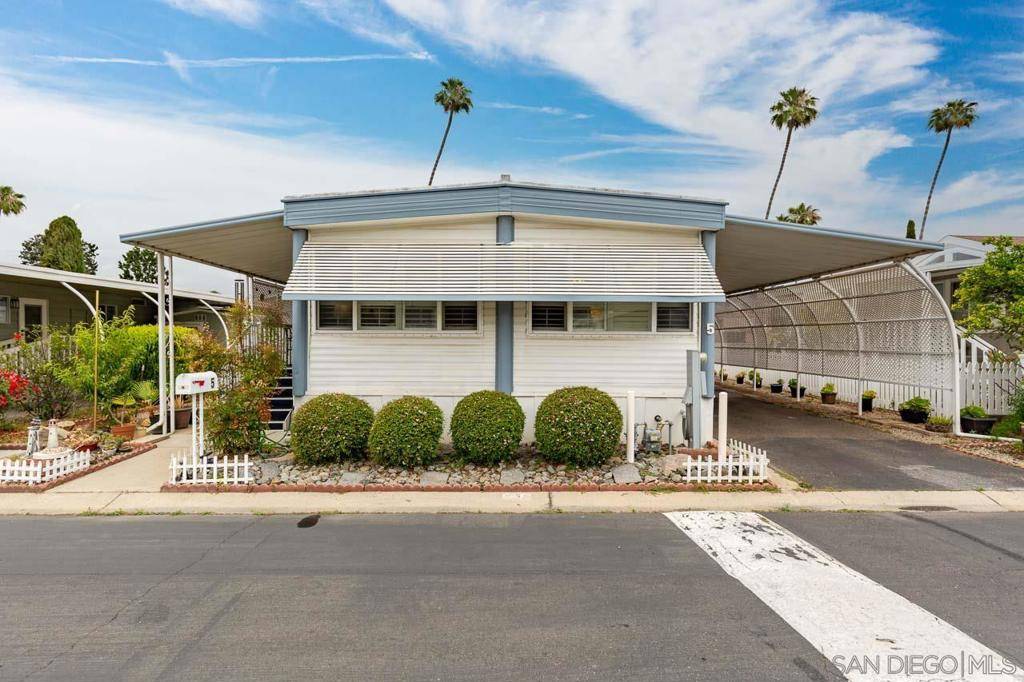2280 E Valley Parkway #5, Escondido, CA 92027