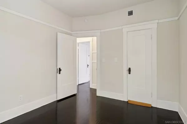 San Diego, CA 92101,233 Hawthorn St