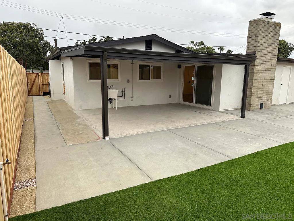 San Diego, CA 92117,3895 Mount Abraham Ave