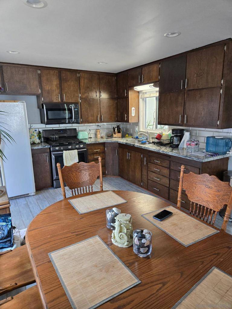 San Diego, CA 92123,3053 Greyling Dr