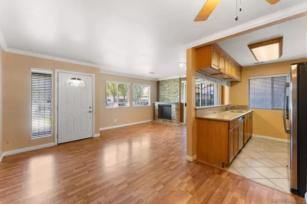 El Cajon, CA 92019,967 Amistad Pl #A