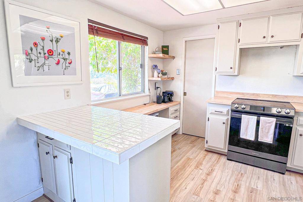 Bonsall, CA 92003,7727 Mount Ararat Way