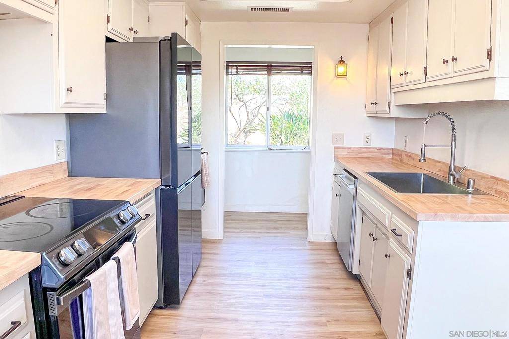 Bonsall, CA 92003,7727 Mount Ararat Way