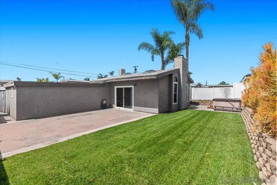 9522 Fairbanks, San Diego, CA 92123
