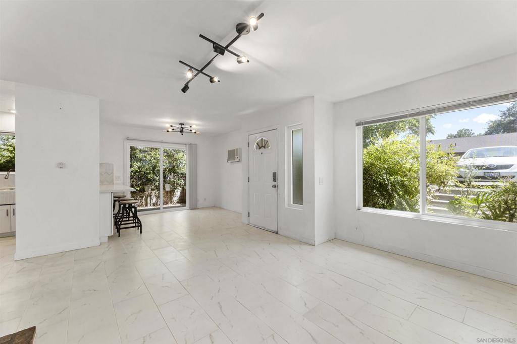 Escondido, CA 92025,125 W Vermont Ave #B
