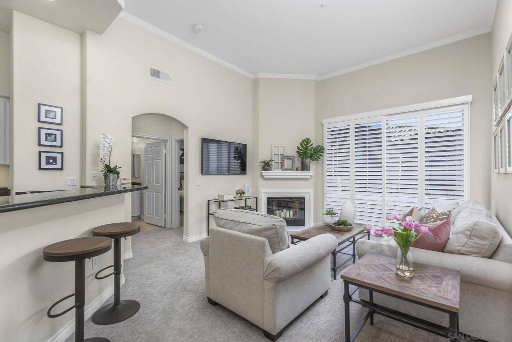 La Jolla, CA 92037,9253 Regents Rd. #A404