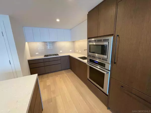 San Diego, CA 92101,1388 Kettner Blvd #1903